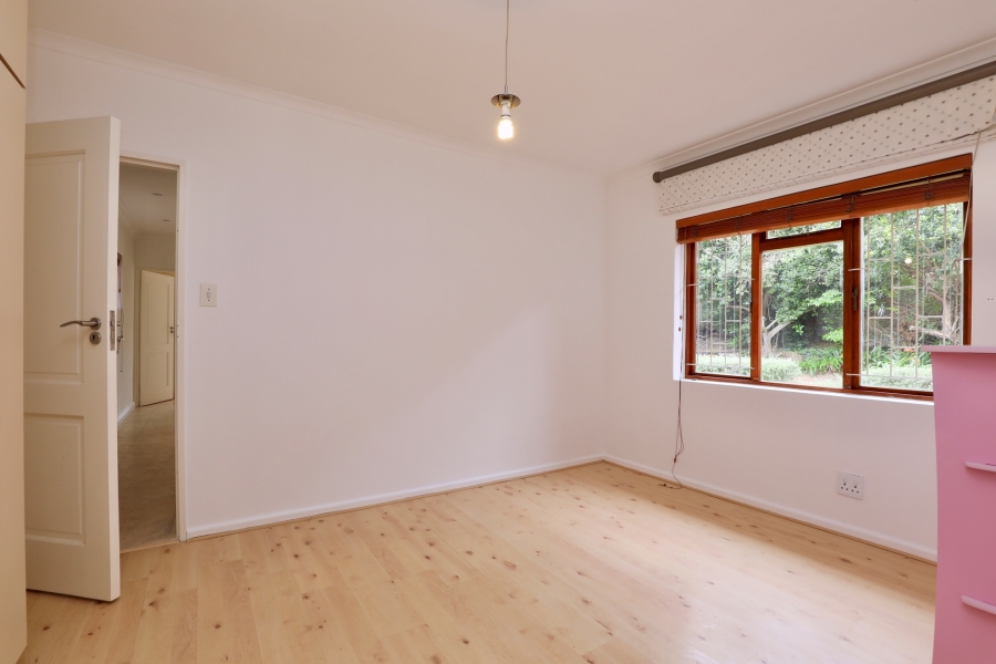 To Let 4 Bedroom Property for Rent in La Concorde Western Cape